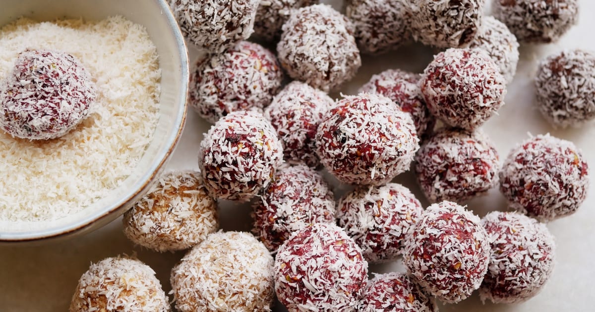 Thermomix recipe: Pistachio Rose Bliss Balls | Tenina.com