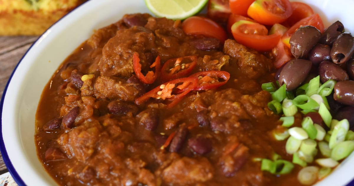 Thermomix recipe: Slow Cooked Pork Chilli | Tenina.com