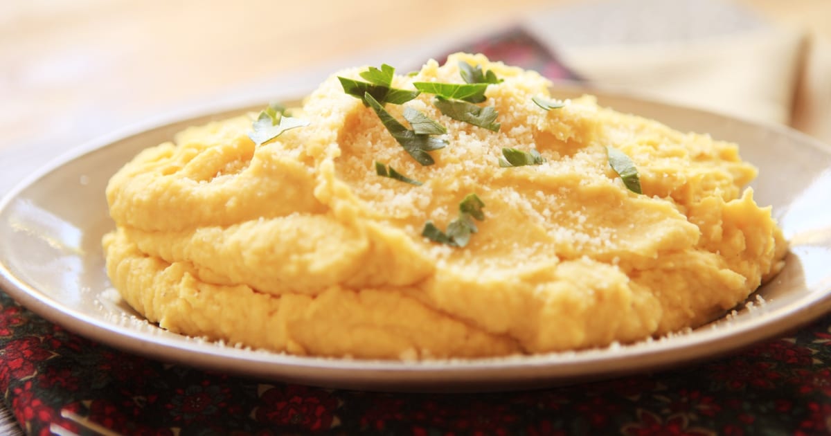 Thermomix recipe: Garlicky Chickpea Mash | Tenina.com