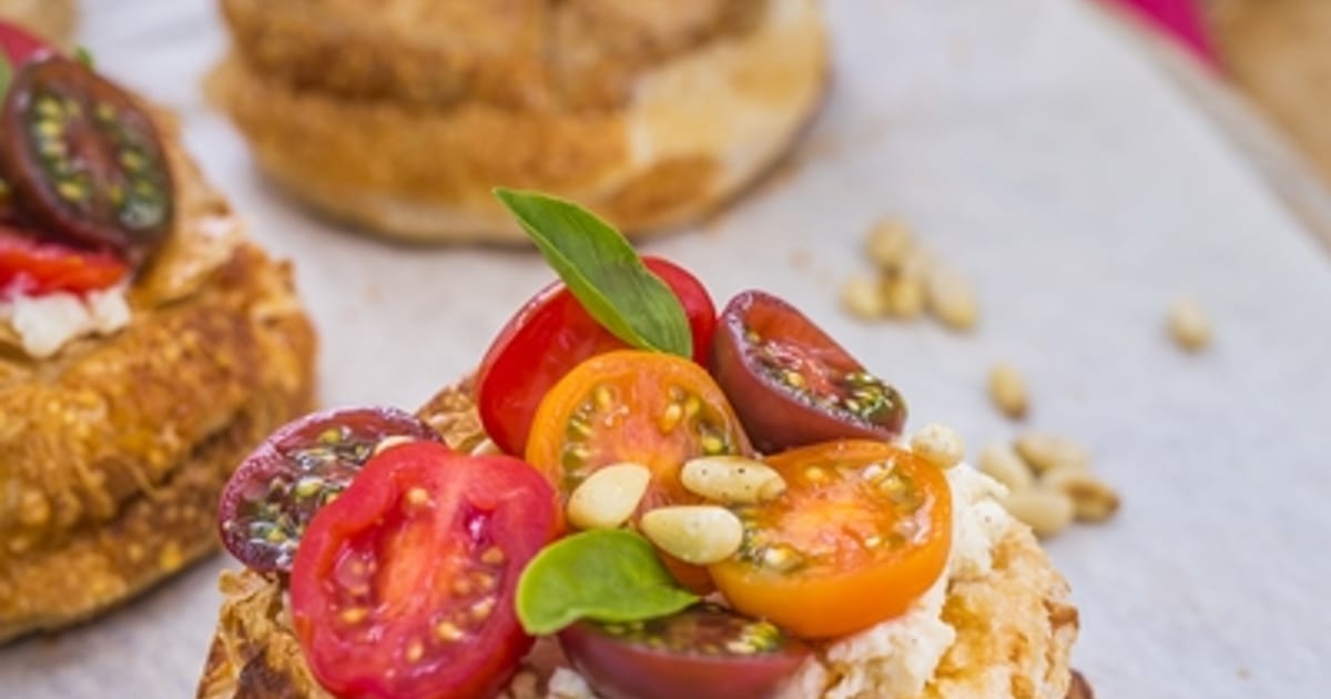 Thermomix recipe: Heirloom Tomato Tartlets | Tenina.com