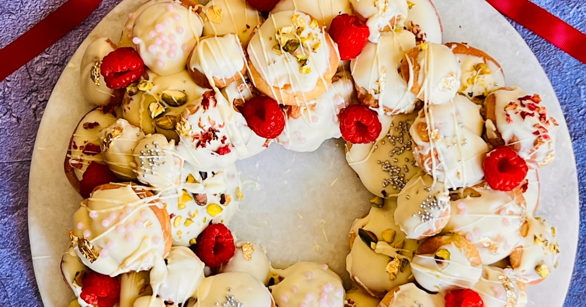 Thermomix recipe: The Profiterole Wreath | Tenina.com