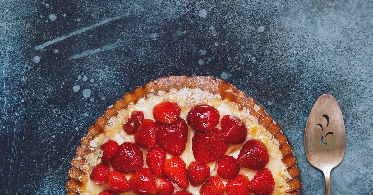 Thermomix recipe: Lime And Strawberry Tart | Tenina.com