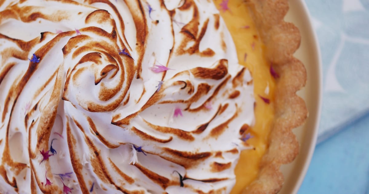 Thermomix recipe: Lime Floral Meringue Tart | Tenina.com