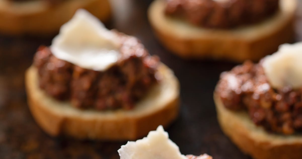 Thermomix recipe: Macadamia And Olive Dip | Tenina.com