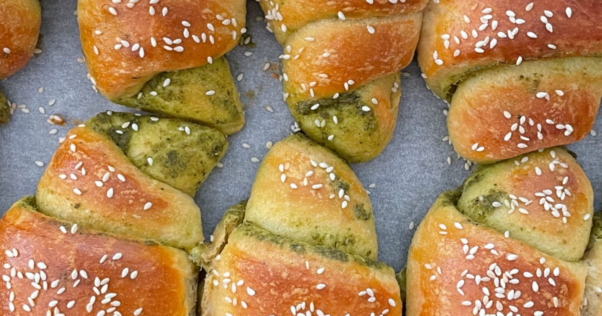 Thermomix recipe: Pesto Brioche Crescents | Tenina.com
