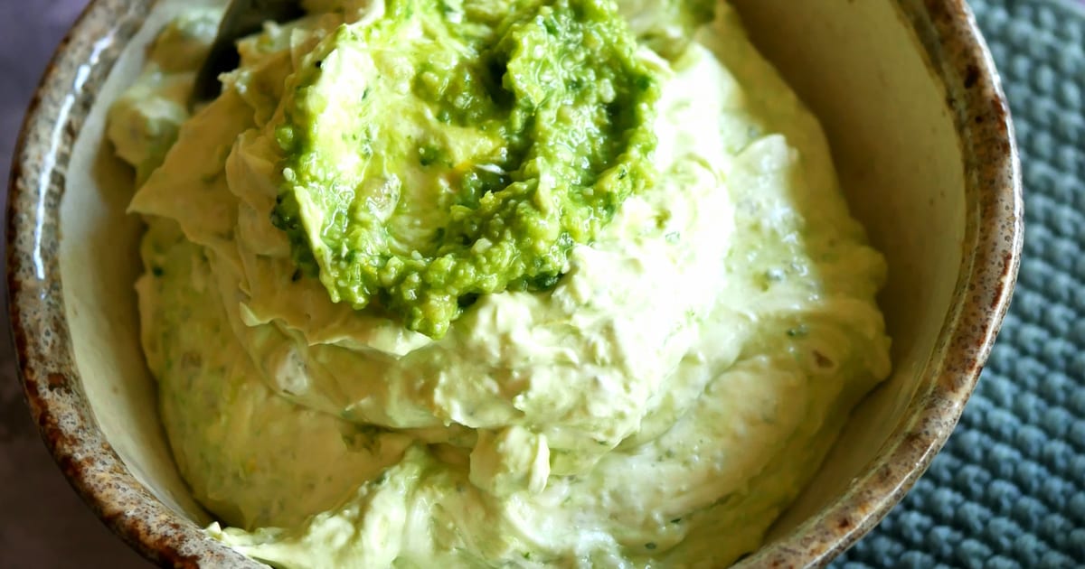Thermomix recipe: Pesto Sour Cream | Tenina.com