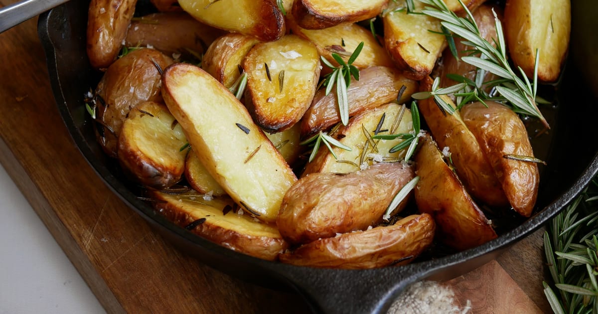 Thermomix recipe: Rosemary Garlic Crispy Potatoes | Tenina.com