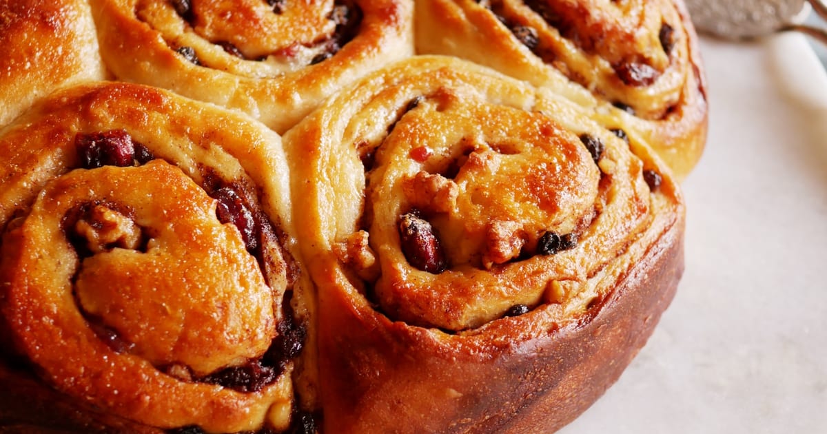 Thermomix recipe: The Perfect Spelt Cinnamon Bun | Tenina.com