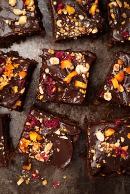 Chocolate Fruit and Nut Slice copy