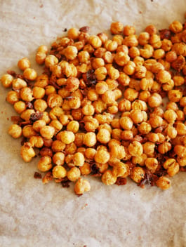 Crunchy Roasted Chickpeas P TENINA