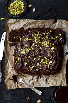 Date Apple and Brew Choc Brownies OH P