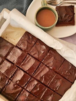 Easy Peasy Mudcake