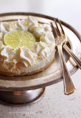 Lime-Sour-Cream-Cheesecake