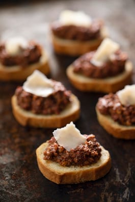 Macadamia and Olive Dip