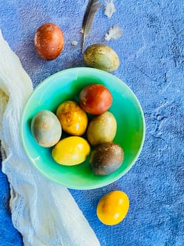 Naturally Dyed Easter Eggs