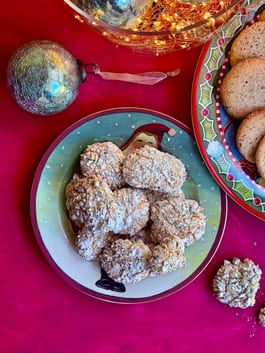 Pistachio Amaretti