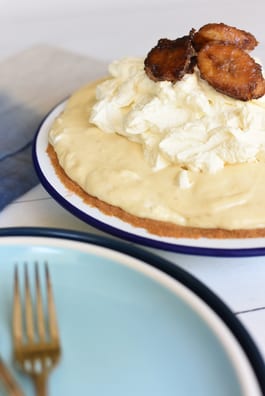 Salted Caramel Banana Cream pie 1