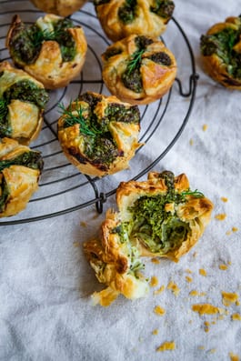 Spanakopita mini pies