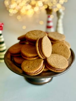 Speculoos Cookie Sandwiches