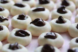 Vanilla Peppermint Thumbprints Close Up