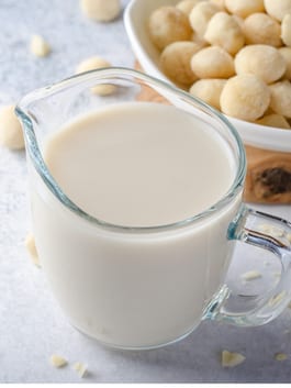 Macadamia milk P