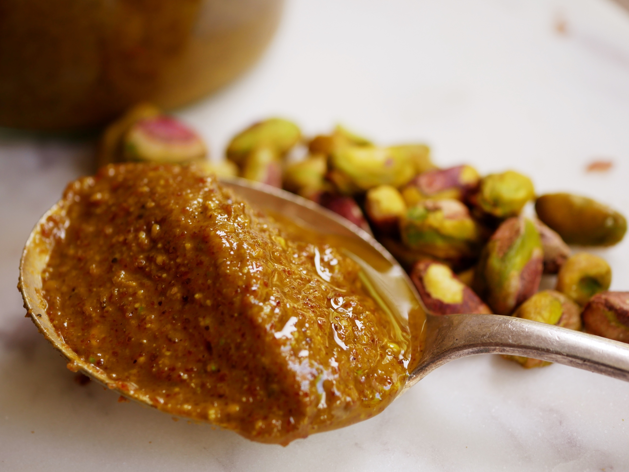 recette PRALINÉ PISTACHE / Pistachio praline (EN subs) 