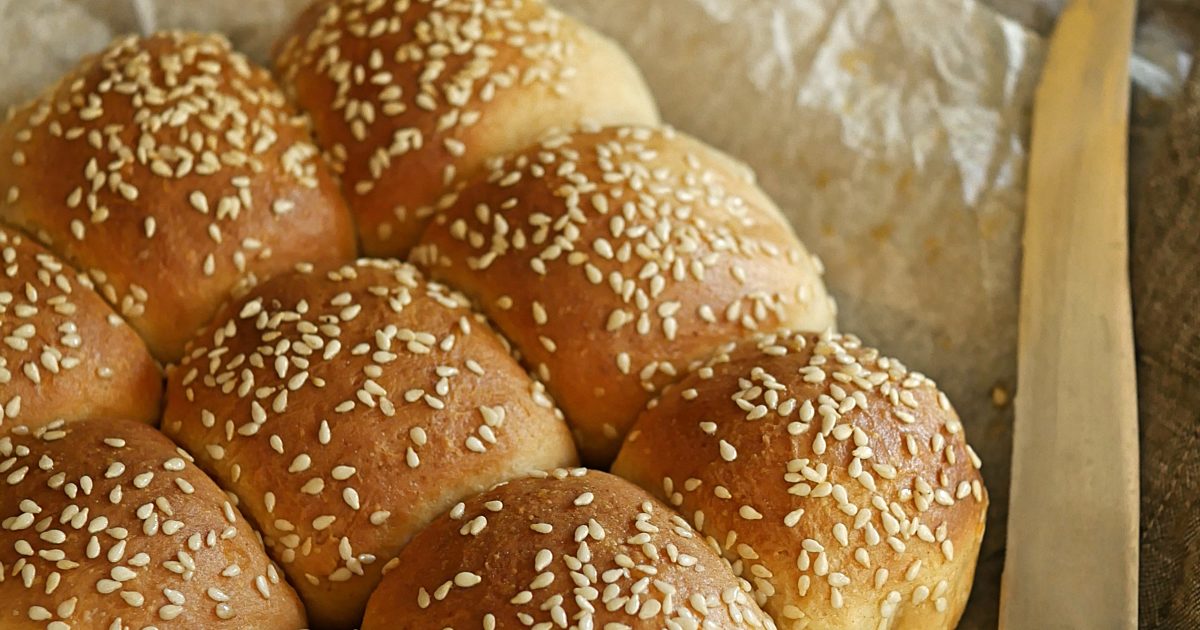 Thermomix recipe: Soft Dinner Rolls in the Air Fryer | Tenina.com