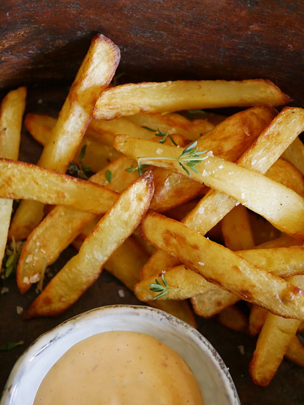 Air Fryer Chips and Aioli P