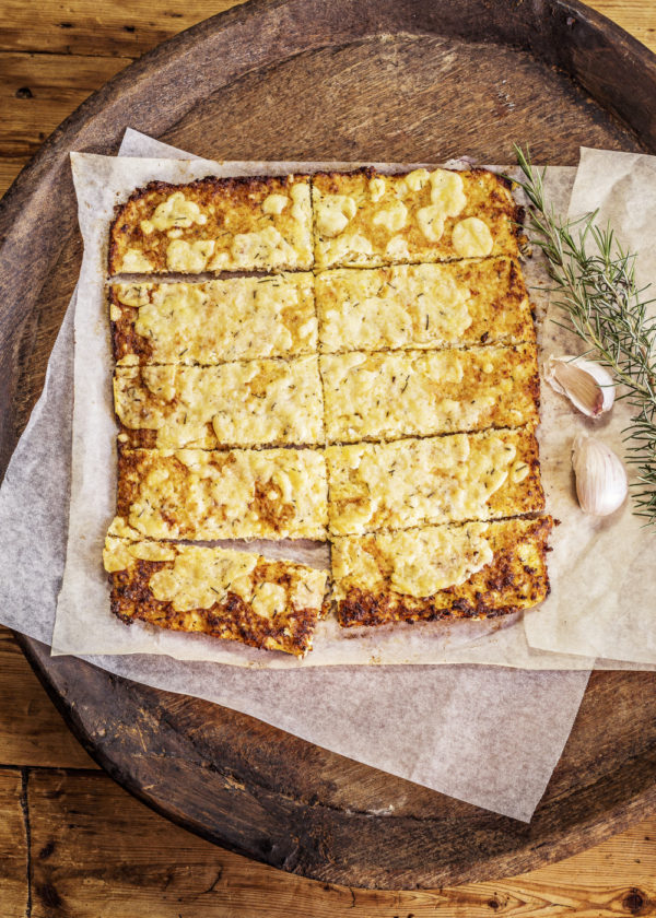 Cheesy-Cauliflower-Breadsticks Fotor-copy