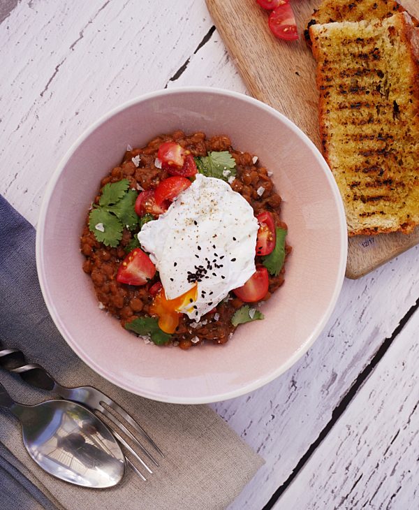 Curried Lentils with Poached eggs P Fotor
