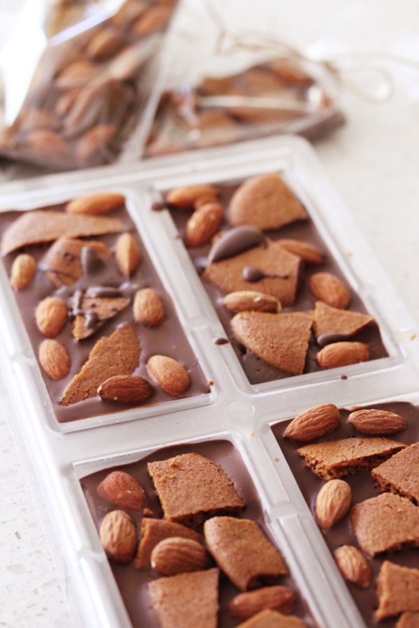 Gingernut And Almond Chocolate Bars Fotor